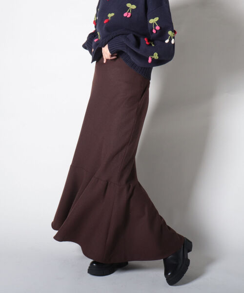 fredy emue(フレディエミュ)の「バイアスマーメイドスカート(スカート・レディース・ブラウン/ベージュ系その他/ブラック系その他・36/38)」の15枚目の写真