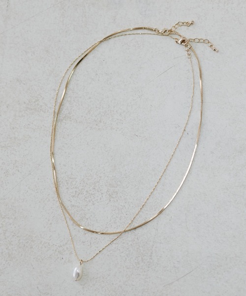 GOLDY（ゴールディ）の「【GOLDY】パールチャーム×スネーク2連ネックレス（ネックレス・レディース・シルバー/ゴールド・FREE）」の7枚目の写真