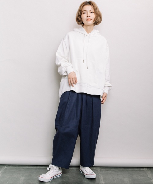 refinedworks（リファインドワークス）の「後ろバルーンパーカー（パーカー・レディース・グリーン/ネイビー/オフホワイト・FREE）」の16枚目の写真