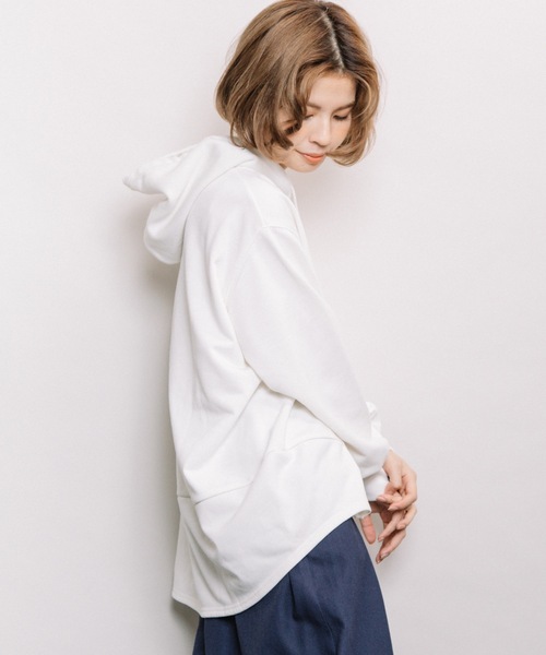 refinedworks（リファインドワークス）の「後ろバルーンパーカー（パーカー・レディース・グリーン/ネイビー/オフホワイト・FREE）」の17枚目の写真