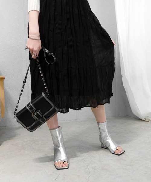 alala（アララ）の「フェイクレザーブーサン（ブーツ・レディース・ブラック/アイボリー/シルバー・LL/S/M/L）」の18枚目の写真