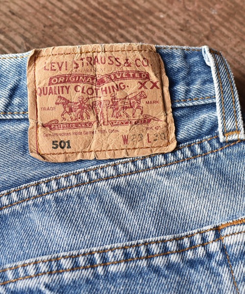NIKE（ナイキ）の「【ヴィンテージ古着】Y2K Levi's / リーバイス 501 デニムパンツ ユーロリーバイス（デニムパンツ・メンズ・ブルー・29）」の4枚目の写真