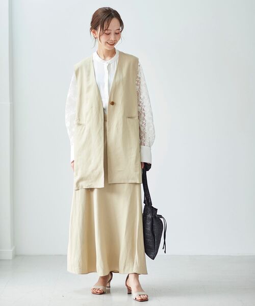 le.coeur blanc（ルクールブラン）の「麻ブレンドロングジレ（ベスト・レディース・ブラック/ベージュ・38）」の3枚目の写真