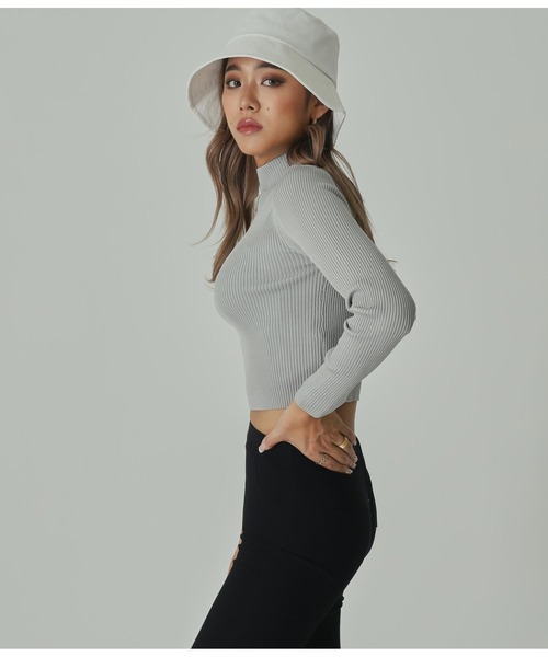 ANAP（アナップ）の「[選べる2タイプ丈]プチハイネックリブトップス（Tシャツ/カットソー・レディース・オフホワイト/グレー/ベージュ/ブルー/ピンク/ブラック・TALL/SHORT）」の11枚目の写真