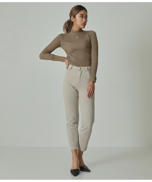 ANAP（アナップ）の「[選べる2タイプ丈]プチハイネックリブトップス（Tシャツ/カットソー・レディース・オフホワイト/グレー/ベージュ/ブルー/ピンク/ブラック・TALL/SHORT）」の9枚目の写真