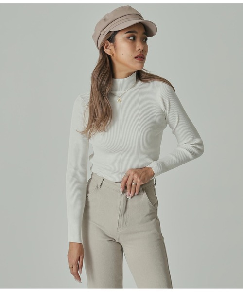 ANAP（アナップ）の「[選べる2タイプ丈]プチハイネックリブトップス（Tシャツ/カットソー・レディース・オフホワイト/グレー/ベージュ/ブルー/ピンク/ブラック・TALL/SHORT）」の14枚目の写真