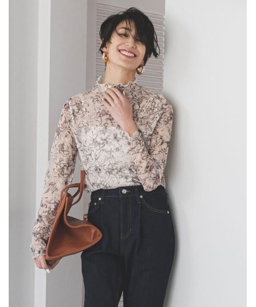 Re:EDIT（リエディ）の「[神山まりあさん着用]フラワープリントチュールネットトップス（Tシャツ/カットソー・レディース・ベージュ/ブルー/チャコールグレー・LARGE/MEDIUM）」の2枚目の写真