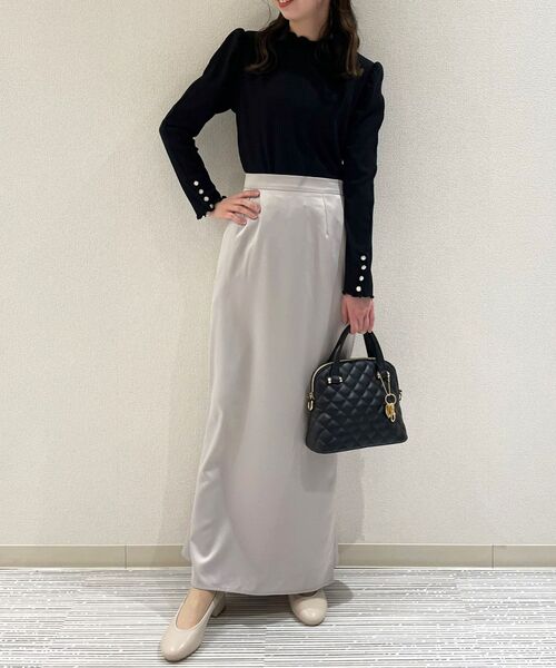 MAJESTIC LEGON（マジェスティックレゴン）の「袖ボタンメロウトップス（Tシャツ/カットソー・レディース・アイボリー/ライトグレー/ブラック・MEDIUM）」の5枚目の写真