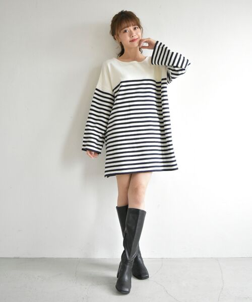 MAJESTIC LEGON（マジェスティックレゴン）の「パネルボーダーニットミニワンピ（ワンピース・レディース・ブラック系その他/ホワイト系その他2/ブルー系その他2/ピンク系その他2・MEDIUM）」の7枚目の写真