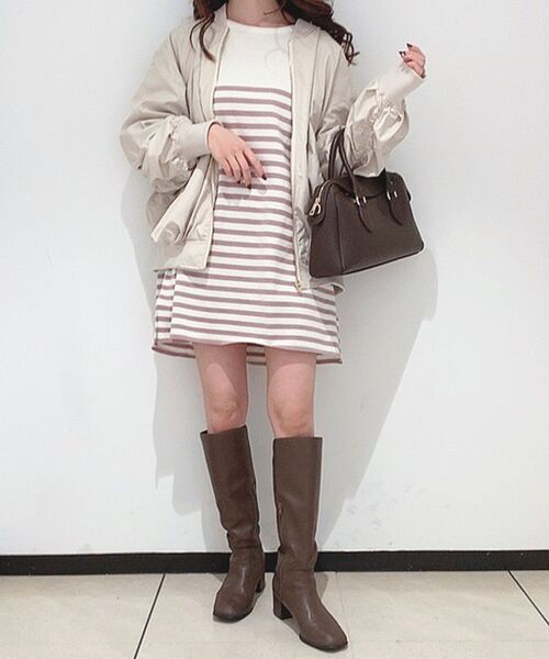 MAJESTIC LEGON（マジェスティックレゴン）の「パネルボーダーニットミニワンピ（ワンピース・レディース・ブラック系その他/ホワイト系その他2/ブルー系その他2/ピンク系その他2・MEDIUM）」の13枚目の写真