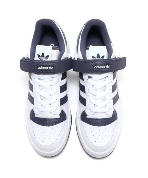 adidas（アディダス）の「adidas FORUM LOW / アディダス フォーラム ロウ（スニーカー・メンズ・ホワイト・23.5cm/24.5cm/25.5cm/26.5cm/27.5cm/28.5cm/30.0cm/24.0cm/25.0cm/26.0cm/27.0cm/28.0cm/29.0cm/23.0cm）」の6枚目の写真