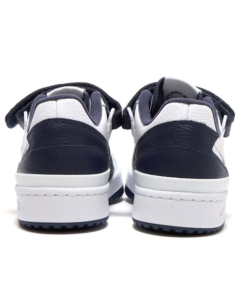 adidas（アディダス）の「adidas FORUM LOW / アディダス フォーラム ロウ（スニーカー・メンズ・ホワイト・23.5cm/24.5cm/25.5cm/26.5cm/27.5cm/28.5cm/30.0cm/24.0cm/25.0cm/26.0cm/27.0cm/28.0cm/29.0cm/23.0cm）」の7枚目の写真