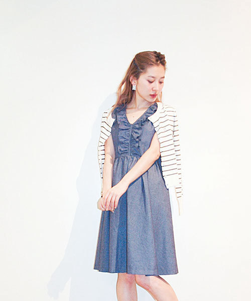 merry jenny(メリージェニー)の「H/G ビスコースクルーカーデ(カーディガン/ボレロ・レディース・ピンク/オフホワイト/ホワイト×レッド/ブラック/ブラック×ホワイト/グレー/ネイビー/ラベンダー・FREE)」の4枚目の写真