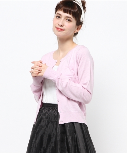 merry jenny(メリージェニー)の「H/G ビスコースクルーカーデ(カーディガン/ボレロ・レディース・ピンク/オフホワイト/ホワイト×レッド/ブラック/ブラック×ホワイト/グレー/ネイビー/ラベンダー・FREE)」の7枚目の写真