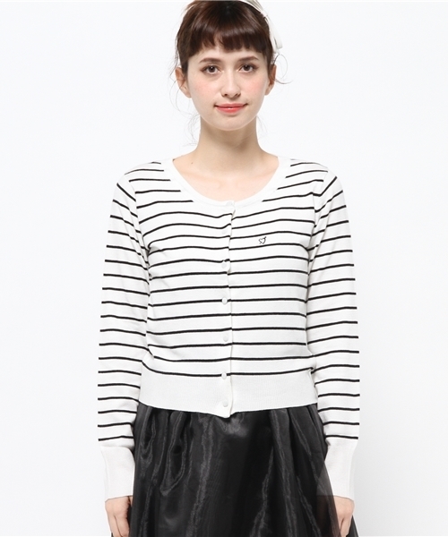 merry jenny(メリージェニー)の「H/G ビスコースクルーカーデ(カーディガン/ボレロ・レディース・ピンク/オフホワイト/ホワイト×レッド/ブラック/ブラック×ホワイト/グレー/ネイビー/ラベンダー・FREE)」の9枚目の写真