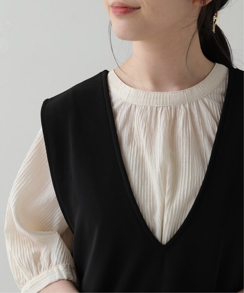 RAY CASSIN（レイカズン）の「深Vジャンスカ×パフスリーブブラウスセット（ジャンパースカート・レディース・ブラック/キナリ・FREE）」の13枚目の写真