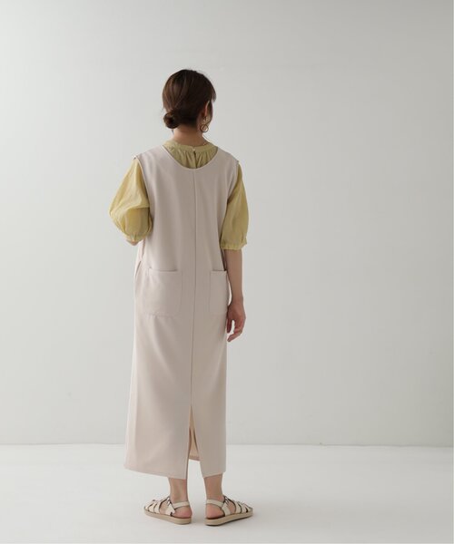 RAY CASSIN（レイカズン）の「深Vジャンスカ×パフスリーブブラウスセット（ジャンパースカート・レディース・ブラック/キナリ・FREE）」の20枚目の写真