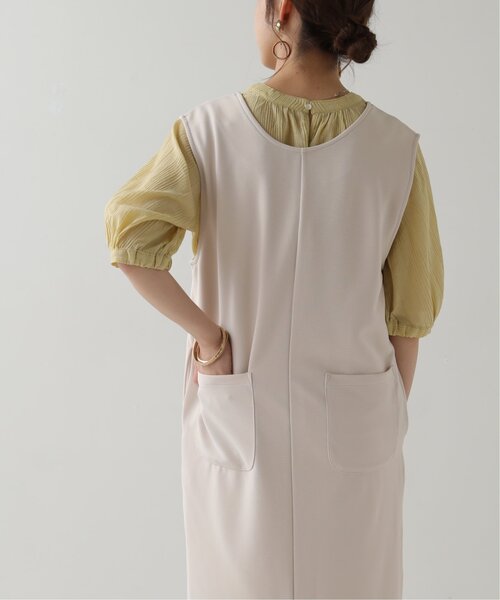 RAY CASSIN（レイカズン）の「深Vジャンスカ×パフスリーブブラウスセット（ジャンパースカート・レディース・ブラック/キナリ・FREE）」の22枚目の写真