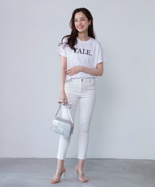 M.deux(エムドゥ)の「スキニーデニム(デニムパンツ・レディース・ホワイト/ネイビー・SMALL/MEDIUM)」の9枚目の写真