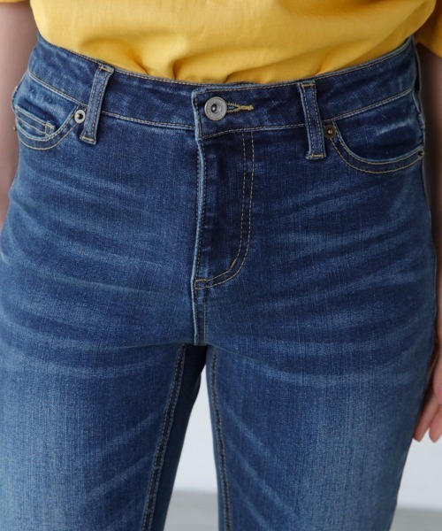 M.deux(エムドゥ)の「スキニーデニム(デニムパンツ・レディース・ホワイト/ネイビー・SMALL/MEDIUM)」の13枚目の写真