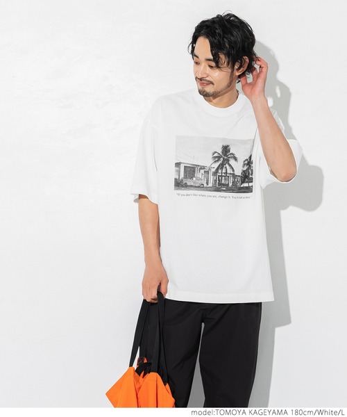 coca(coca)(コカ)の「フォトカレッジTee(Tシャツ/カットソー・メンズ・ホワイト・M/L)」の2枚目の写真