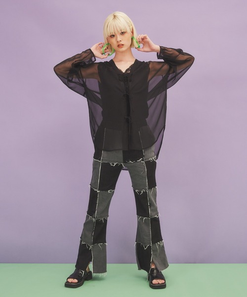 PUNYUS(プニュズ)の「シアーリボンシャツ(シャツ/ブラウス・レディース・ホワイト/ブラック/ベージュ/ライム・1/2/4/3)」の14枚目の写真