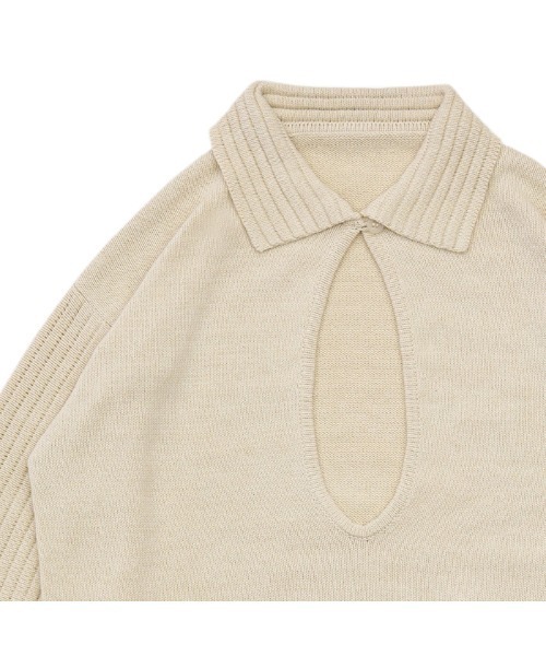 SUKALA カップ付きオープンネックニット　L SUKALA】カップ付きオープンネックTee アイボリー Lサイズ SUKALA