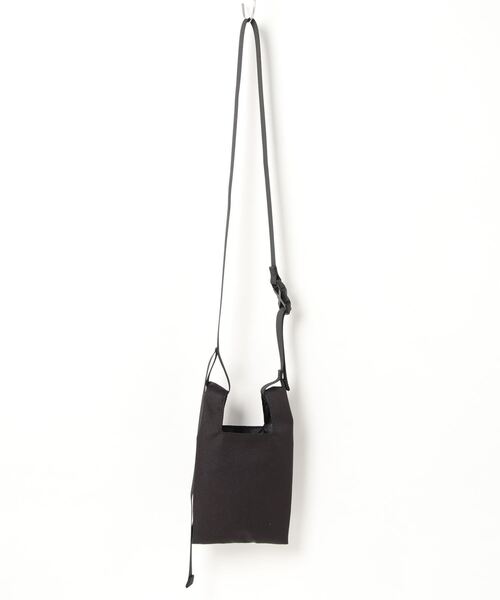 OUTDOOR PRODUCTS(アウトドアプロダクツ)の「LEAVITT 221101 ミニショルダーバッグ(ショルダーバッグ・レディース・ブラック/ブラウン/イエロー/ブルー・FREE)」の5枚目の写真