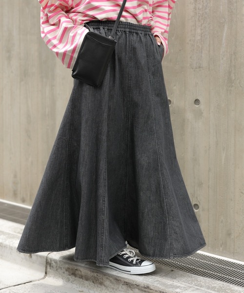 CIAOPANIC TYPY（チャオパニックティピー）の「【TYPYDENIM】イージーフレアスカート（デニムスカート・レディース・ブラック/ネイビー・ONE SIZE）」の4枚目の写真