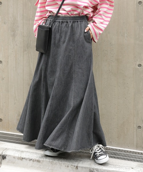 CIAOPANIC TYPY（チャオパニックティピー）の「【TYPYDENIM】イージーフレアスカート（デニムスカート・レディース・ブラック/ネイビー・ONE SIZE）」の3枚目の写真