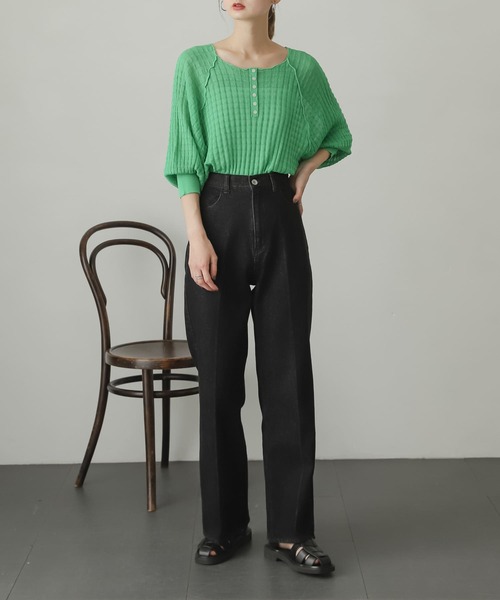 SENSE OF PLACE by URBAN RESEARCH（センスオブプレイスバイアーバンリサーチ）の「2WAYシアーセーター(5分袖)（ニット/セーター・レディース・ブラック/オレンジ/ブルー/グリーン・ONE）」の5枚目の写真