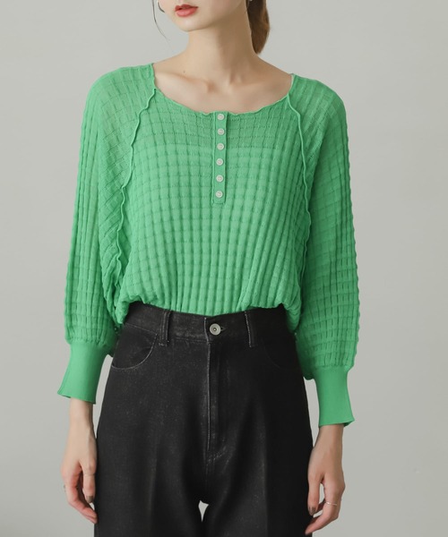 SENSE OF PLACE by URBAN RESEARCH（センスオブプレイスバイアーバンリサーチ）の「2WAYシアーセーター(5分袖)（ニット/セーター・レディース・ブラック/オレンジ/ブルー/グリーン・ONE）」の14枚目の写真