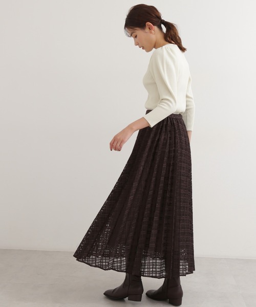 NATURAL BEAUTY BASIC(ナチュラルビューティーベーシック)の「スポンディッシュリブニット(ニット/セーター・レディース・オフホワイト/ブラウン/ラベンダー/ブルー・MEDIUM)」の8枚目の写真