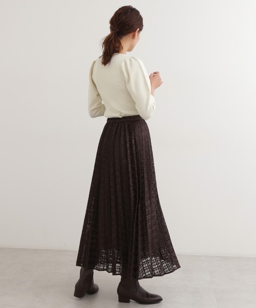 NATURAL BEAUTY BASIC(ナチュラルビューティーベーシック)の「スポンディッシュリブニット(ニット/セーター・レディース・オフホワイト/ブラウン/ラベンダー/ブルー・MEDIUM)」の7枚目の写真