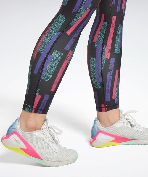 Reebok（リーボック）の「MYT オールオーバー プリント タイツ / MYT Allover Print Tights（レギンス/スパッツ・レディース・ブルー/ピンク・LARGE/X-LARGE/MEDIUM/SMALL/X-SMALL）」の9枚目の写真