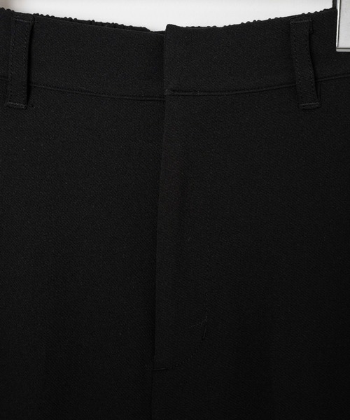DuKKah（デュカ）の「Dukkah/センタープレスフレアパンツ（スラックス・レディース・ブラック・SMALL/X-SMALL）」の6枚目の写真