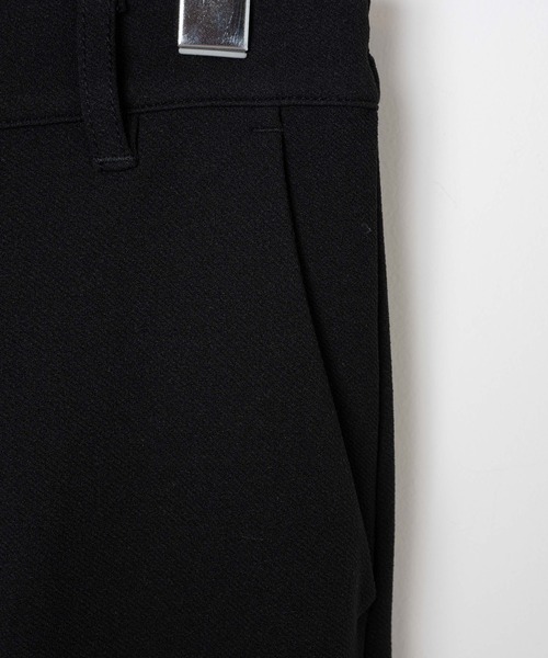 DuKKah（デュカ）の「Dukkah/センタープレスフレアパンツ（スラックス・レディース・ブラック・SMALL/X-SMALL）」の8枚目の写真