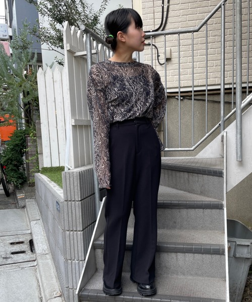 DuKKah（デュカ）の「Dukkah/センタープレスフレアパンツ（スラックス・レディース・ブラック・SMALL/X-SMALL）」の9枚目の写真