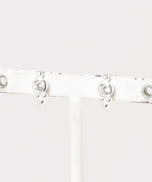 TONE SELECT GOODS(トーンセレクトグッズ)の「【925 SILVER ACC】プチスタッズQzストーンピアスSV925(OG)(ピアス(両耳用)・レディース・シルバー/ゴールド・FREE)」の5枚目の写真