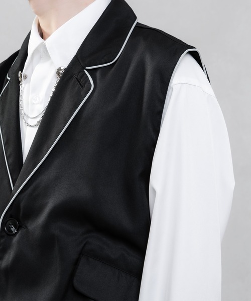 Adoon plain(アドーンプレーン)の「【Adoon plain】パイピングジレ(ベスト・メンズ・ブラック/グレイッシュブルー・MEDIUM/LARGE)」の18枚目の写真