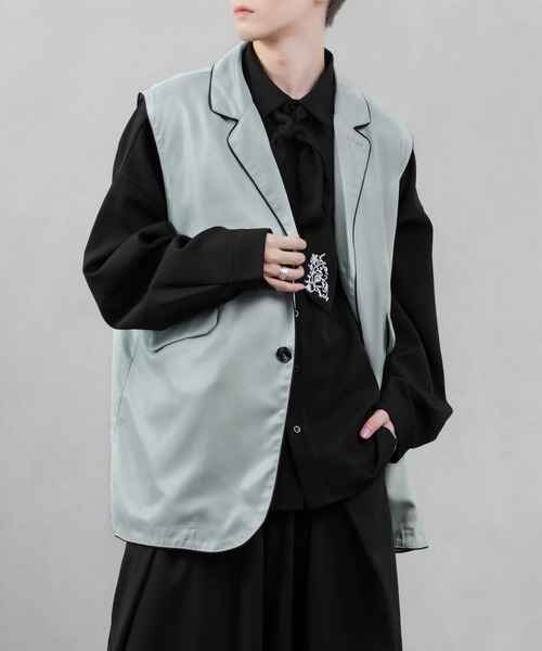 Adoon plain(アドーンプレーン)の「【Adoon plain】パイピングジレ(ベスト・メンズ・ブラック/グレイッシュブルー・MEDIUM/LARGE)」の21枚目の写真