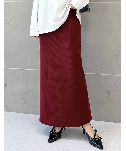 Re:EDIT（リエディ）の「[ZOZO限定][新色追加][累計販売枚数1.3万枚][細見え◎][低身長/大きいサイズ有]前後2WAYリブニットスリットナロースカート（スカート・レディース・ブラック/ダークブラウン/レッド/グリーン/アイボリー/モカ/ブラック系/ネイビー/ライム/チャコールグレー/オレンジ/ブルー/レッド系その他/カーキ/グレイッシュベージュ・MEDIUM/LARGE/SHORT/X-LARGE/AM）」の18枚目の写真