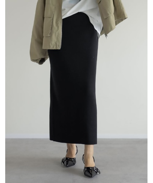 Re:EDIT（リエディ）の「[ZOZO限定][新色追加][累計販売枚数1.3万枚][細見え◎][低身長/大きいサイズ有]前後2WAYリブニットスリットナロースカート（スカート・レディース・ブラック/ダークブラウン/レッド/グリーン/アイボリー/モカ/ブラック系/ネイビー/ライム/チャコールグレー/オレンジ/ブルー/レッド系その他/カーキ/グレイッシュベージュ・MEDIUM/LARGE/SHORT/X-LARGE/AM）」の19枚目の写真