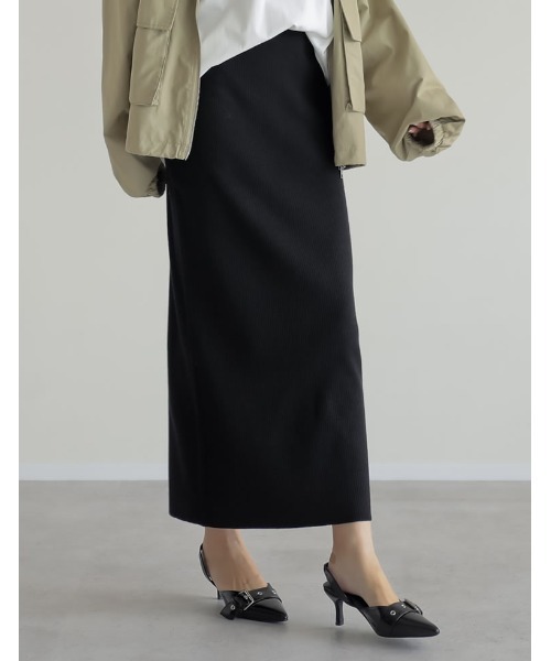 Re:EDIT（リエディ）の「[ZOZO限定][新色追加][累計販売枚数1.3万枚][細見え◎][低身長/大きいサイズ有]前後2WAYリブニットスリットナロースカート（スカート・レディース・ブラック/ダークブラウン/レッド/グリーン/アイボリー/モカ/ブラック系/ネイビー/ライム/チャコールグレー/オレンジ/ブルー/レッド系その他/カーキ/グレイッシュベージュ・MEDIUM/LARGE/SHORT/X-LARGE/AM）」の22枚目の写真