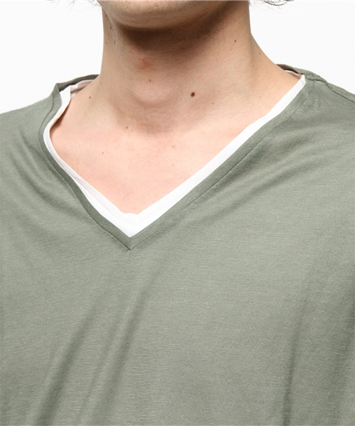 MAJESTIC HOMME(マジェスティックオム)の「【WEB限定】MAJESTIC HOMME ハーフスリーブVネックレイヤードカットソー(Tシャツ/カットソー・メンズ・ベージュ/オリーブ・SMALL/LARGE/MEDIUM)」の6枚目の写真