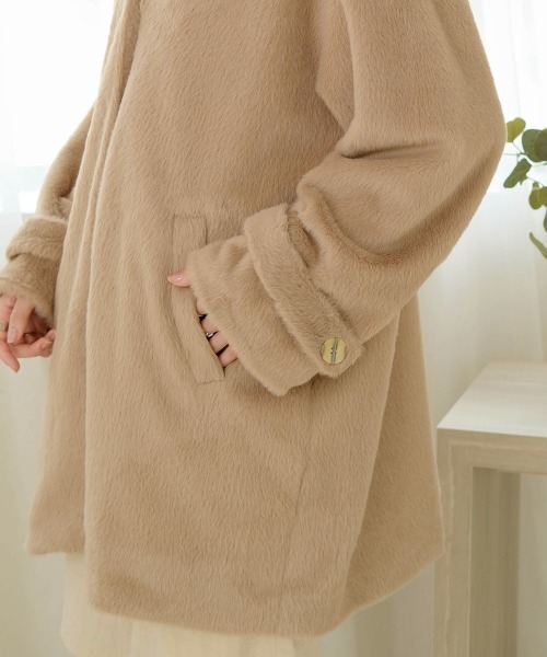 Bab（バブ）の「エコファーノーカラーコート（ノーカラーコート・レディース・グリーン/イエロー/ベージュ・M）」の5枚目の写真