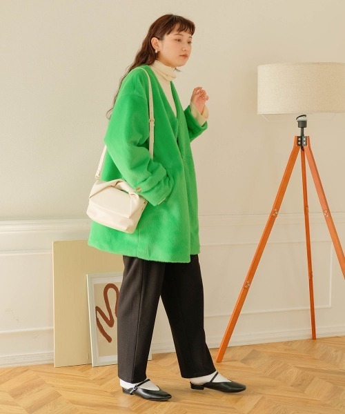 Bab（バブ）の「エコファーノーカラーコート（ノーカラーコート・レディース・グリーン/イエロー/ベージュ・M）」の18枚目の写真