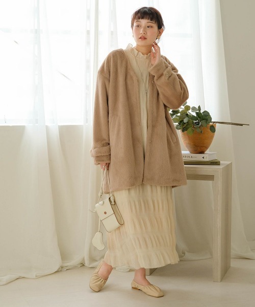 Bab（バブ）の「エコファーノーカラーコート（ノーカラーコート・レディース・グリーン/イエロー/ベージュ・M）」の7枚目の写真