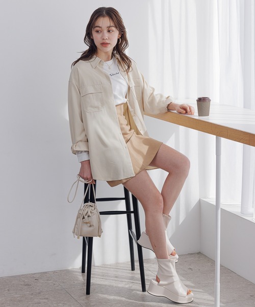 mysty woman(ミスティウーマン)の「ワンポイントシシュウロンT 183871(Tシャツ/カットソー・レディース・オフホワイト/ベージュ/チャコールグレー・FREE)」の22枚目の写真