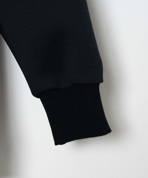 Romansual(ロマンシュアル)の「Romasual/TRUE LOVE刺繍スウェット(スウェット・レディース・ブラック/ホワイト・FREE)」の8枚目の写真